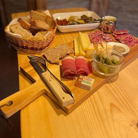Chambres D'Hotes Avec Entree Privative Au Calme Dans Maison De Village Сен-Жорьо Экстерьер фото