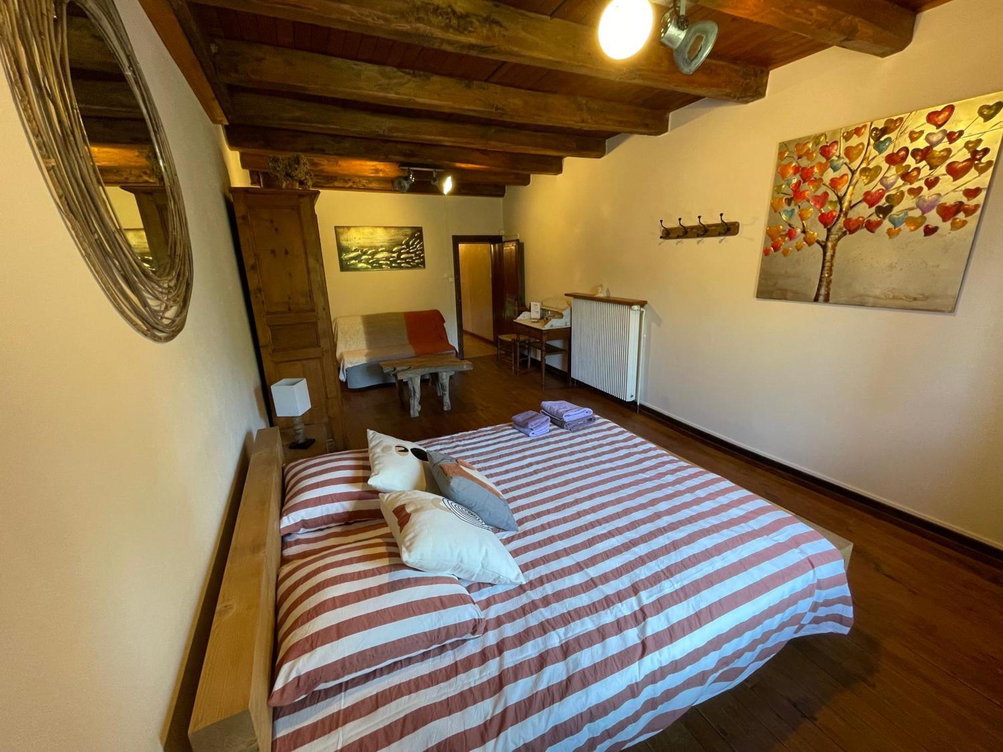 Chambres D'Hotes Avec Entree Privative Au Calme Dans Maison De Village Сен-Жорьо Экстерьер фото